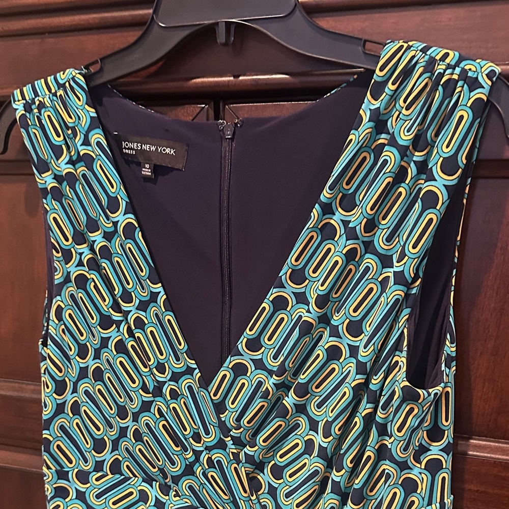 Jones New York Blue and Green Patterned Dress